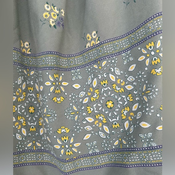 44.Maunces Green Floral Off The Shoulder Top Women’s Size M - Picture 5 of 15